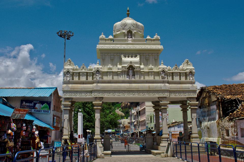 Shravanabelagola Entrance